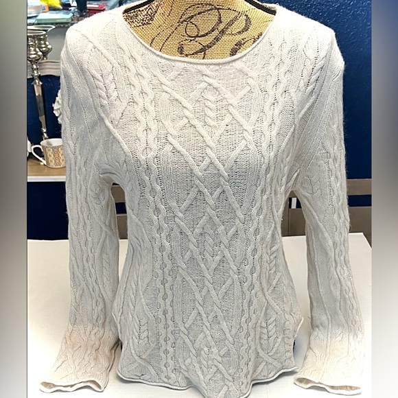 Nili Lotan Sweaters - NILI  LOTAN CASHMERE CABLE KNIT SWEATER CREAM SIZE MEDIUM